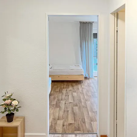 T&k - - 1 Mit Schoenem Gartenblick - 25min Fair Dus Крефельд